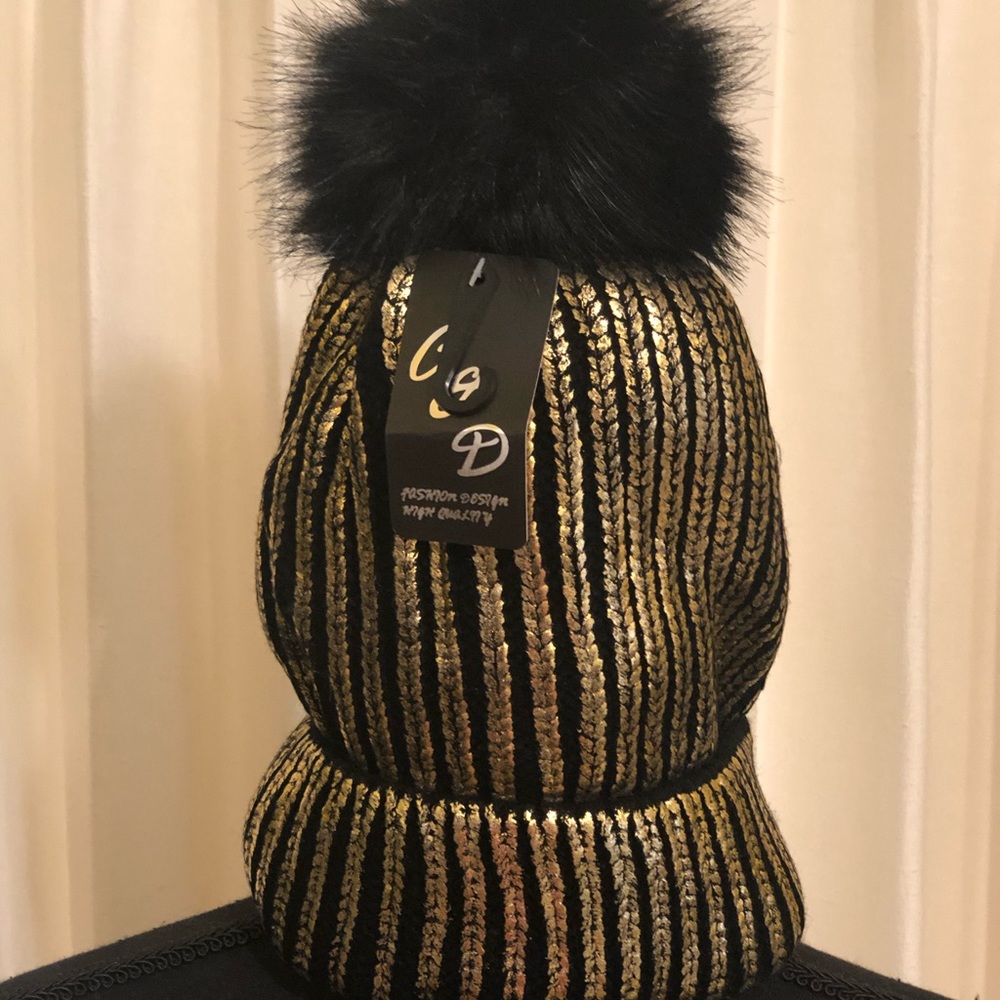 Winter Pom Pom hat